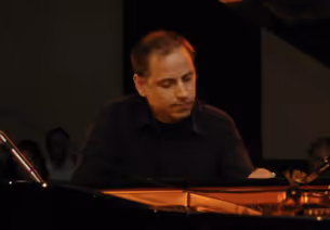 picture of Michael Logozar